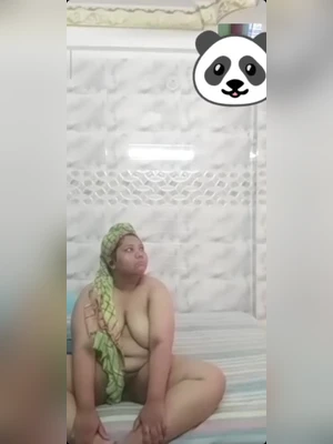 Chubby, lustful Bengali girlfriend