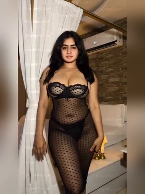 Instagram Exclusive Shilpa Fit
