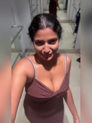 Tamil hot model Hari Priya Instagram Subscriptions