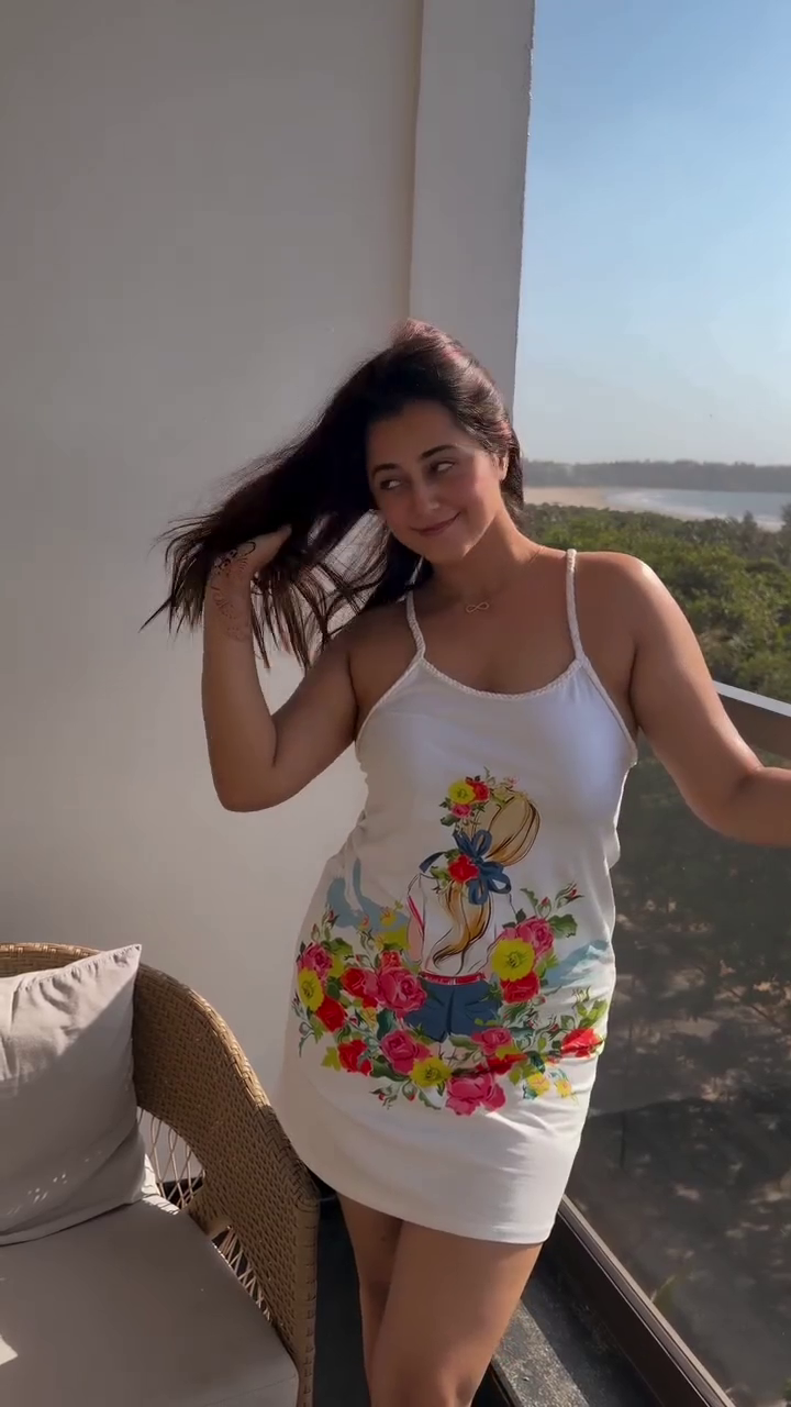 Indian Sexy Lady Balcony Dare