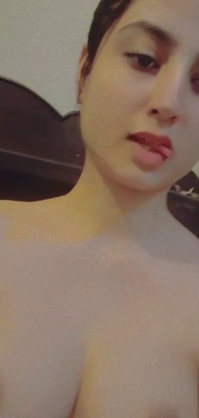 Beautiful girl masturbating multitab video