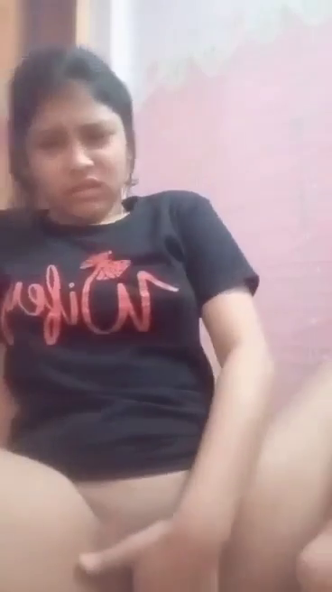 Sexy girl masturbating multitab video
